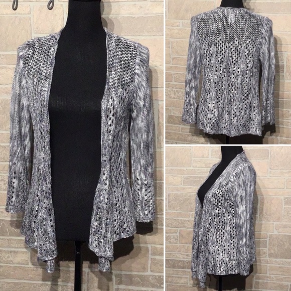 Fashion Avenue Sweaters - Fashion Avenue - Sz S - flowy  knit hole cardigan